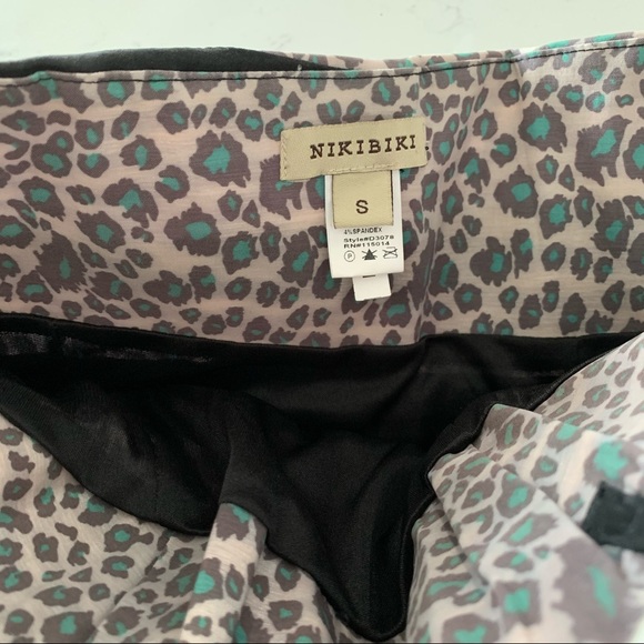 Nikibiki strapless dress. - Picture 5 of 7